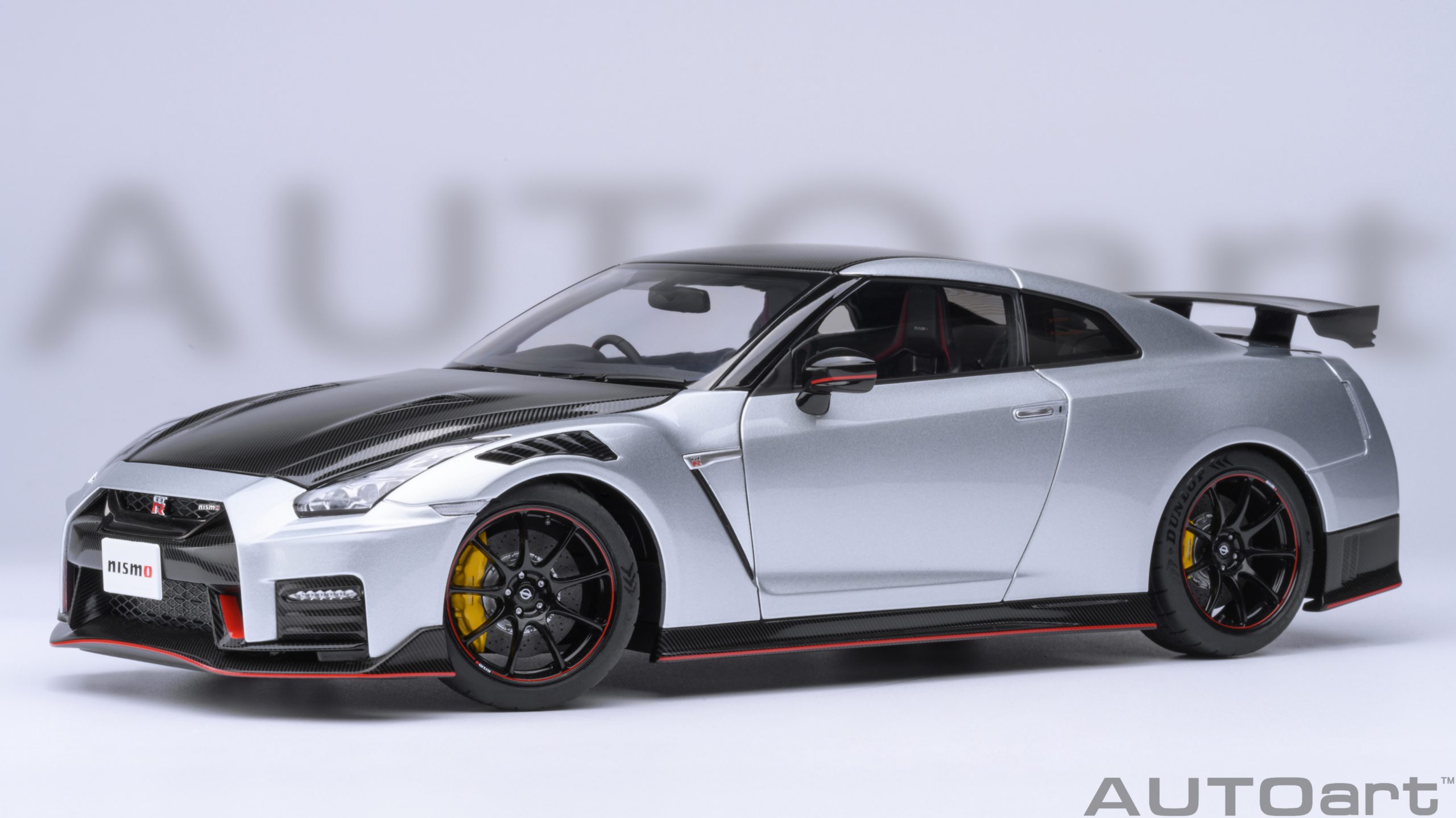 autoart-77503-1-Nissan-GT-R-R35-NISMO-Special-Edition-ultimate-metal-silver