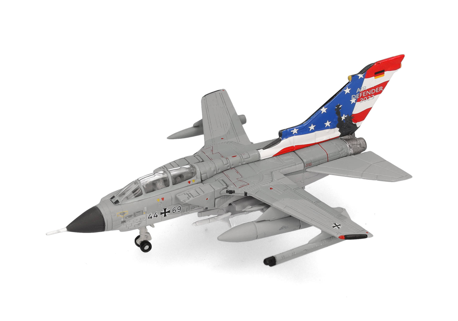 herpa-573085-1-Luftwaffe-Panavia-Tornado-IDS-Taktisches-Luftwaffengeschader-Immelmann-Air-Defender-2023-44-69