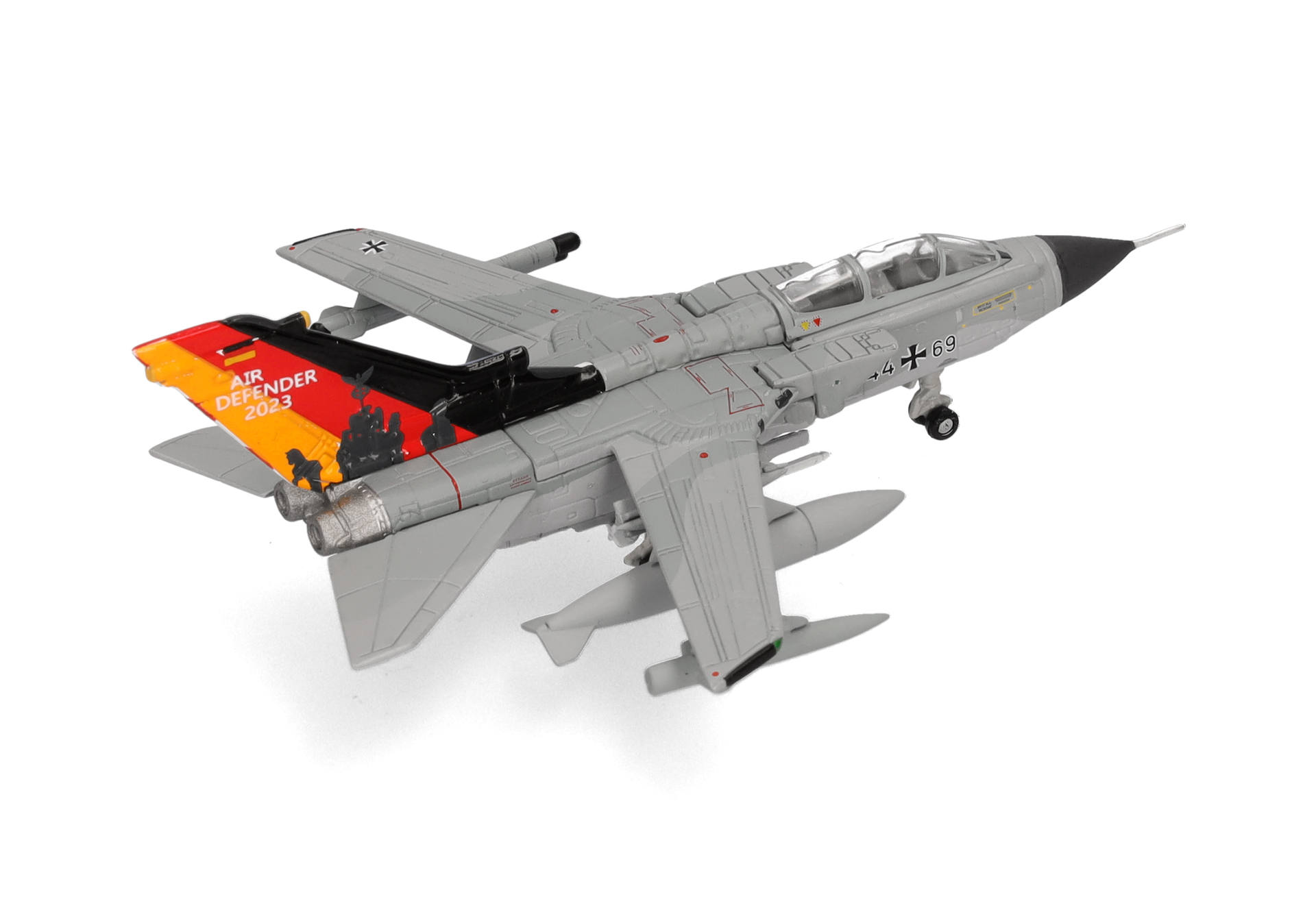 herpa-573085-2-Luftwaffe-Panavia-Tornado-IDS-Taktisches-Luftwaffengeschader-Immelmann-Air-Defender-2023-44-69