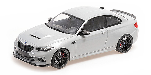 minichamps-155021024-1-BMW-M2-CS-2020-Hockenheimsilber-mit-schwarzen-Rädern-Front