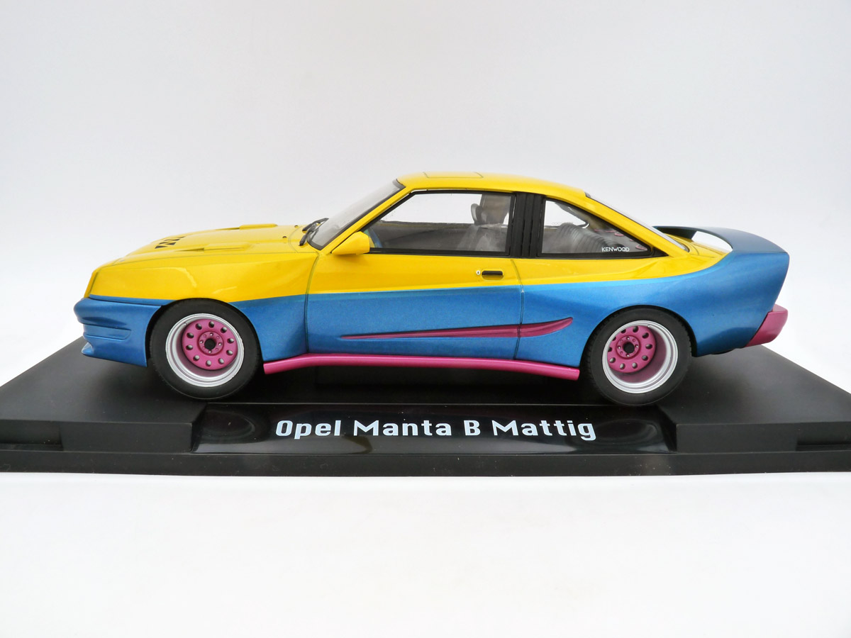 modelcargroup-MCG18095-6-Opel-Manta-B-Mattig-Breitbau-Kissling-Bertis-Manta-Filmauto
