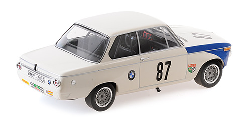 minichamps-155692787-2-BMW-2002-ti-Kompressor-Grand-Prix-Brno-1969-Hubert-Hahne-Versuchsfahrzeug-runde-Rückleuchten