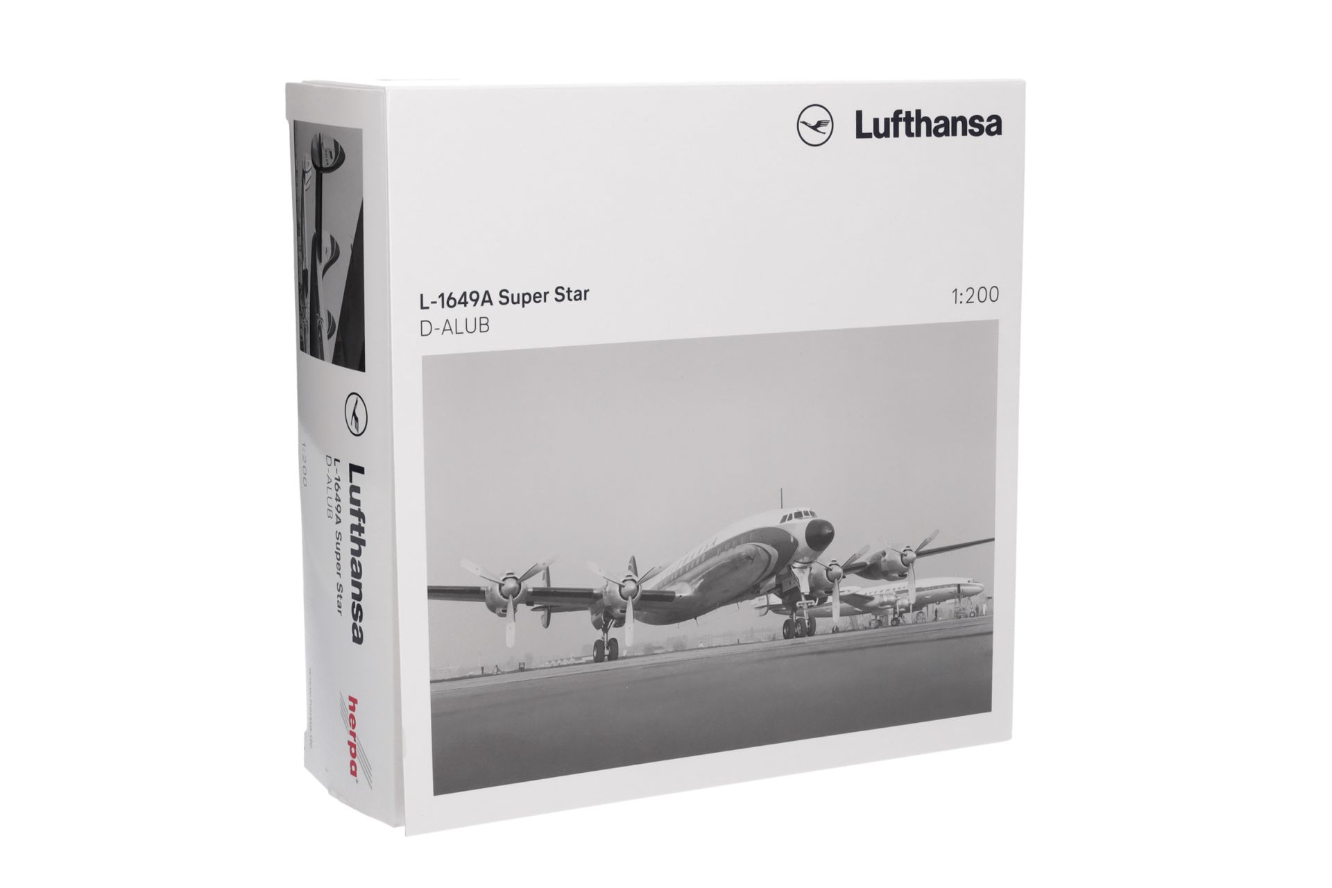 herpa-573030-4-Lufthansa-Lockheed-L-1649A-Super-Star-D-ALUB-schwarz-weiß-Foto