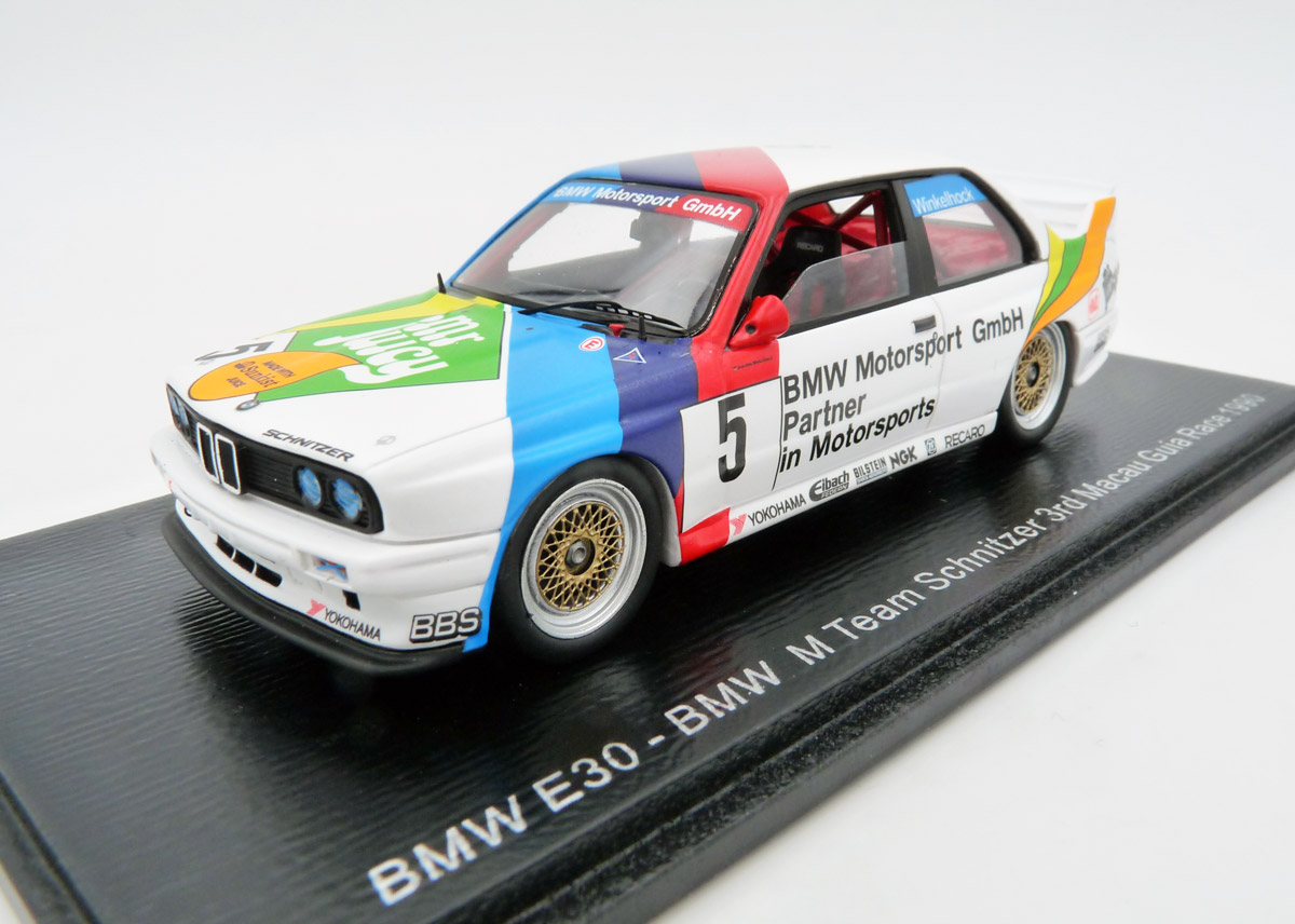 spark-SA227-1-BMW-M3-E30-Smokin-Jo-Joachim-Jockel-Winkelhock-Schnitzer-Freilassing-Macau-1990-Dritter