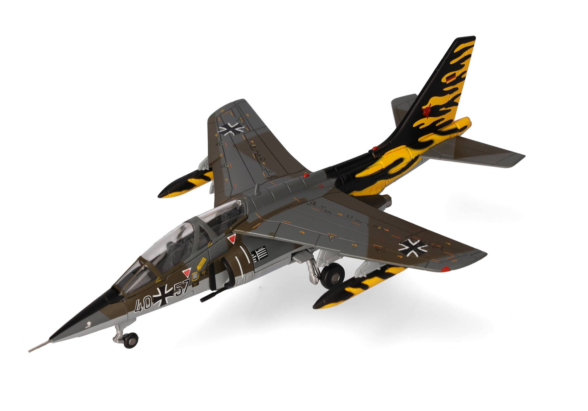 herpa-580878-1-Luftwaffe-Alpha-Jet-A-JaboG-43-Oldenburg-NATO-Tiger-Meet-1991-40-57