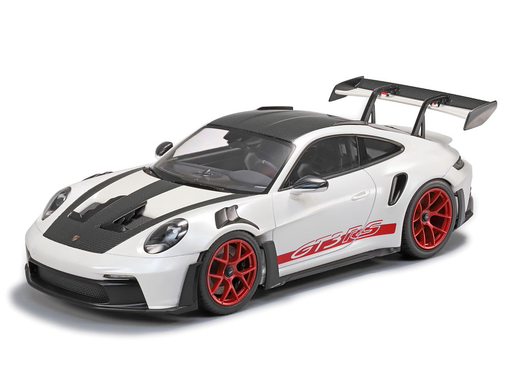 tamiya-24370-1-Porsche-911-GT2-RS-992-Modellbausatz