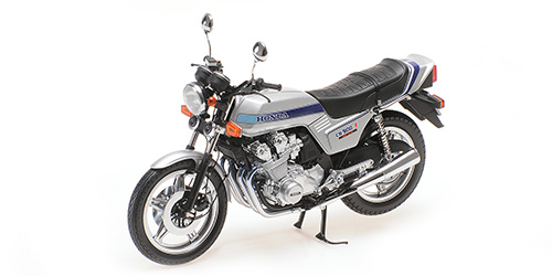 minichamps-122161904-1-Honda-CB-900-F-Bol-D´or-1978-silber-metallic